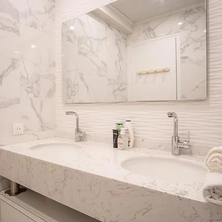 La Passerelle - Petit Balcon *